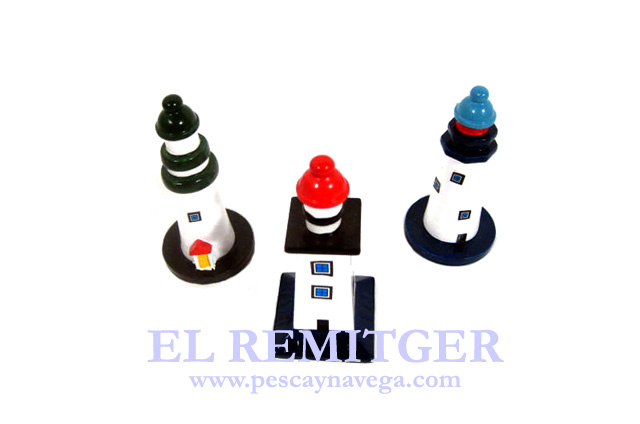 SMALL WOOD LIGHTHOUSES SET